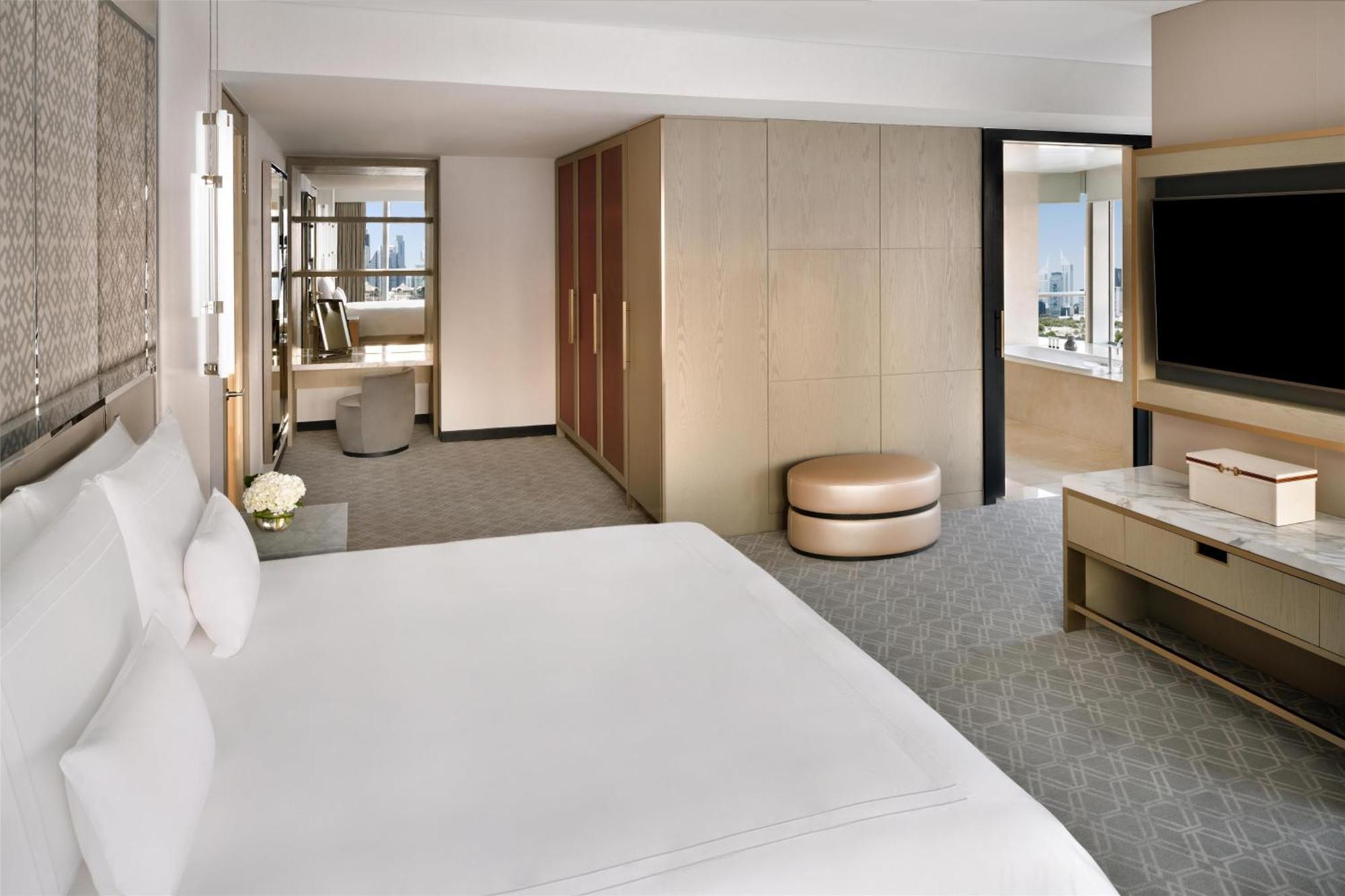 Hotel Kempinski Avenue 5*